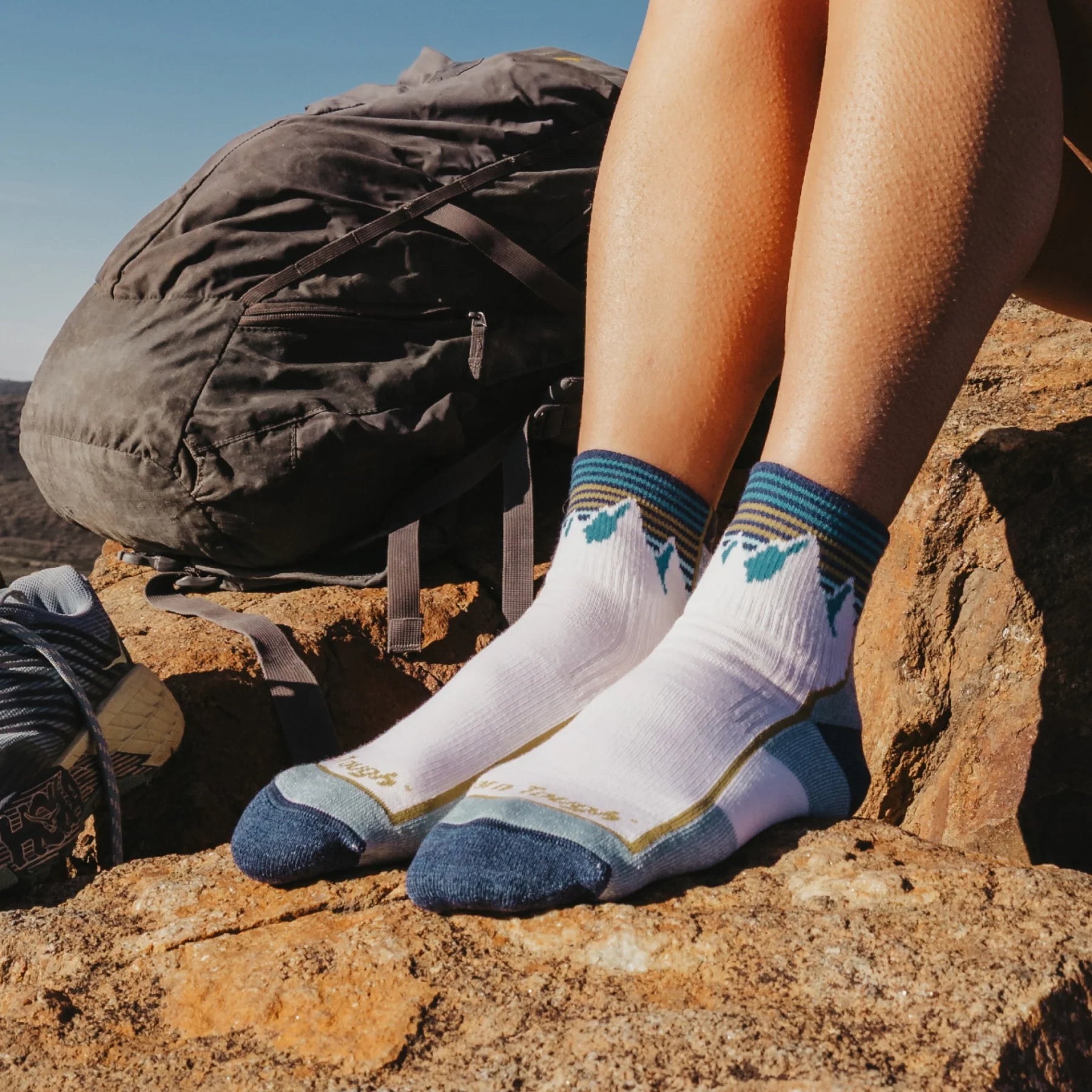 Darn Tough - Hiker Quarter Midweight Cushion Women's