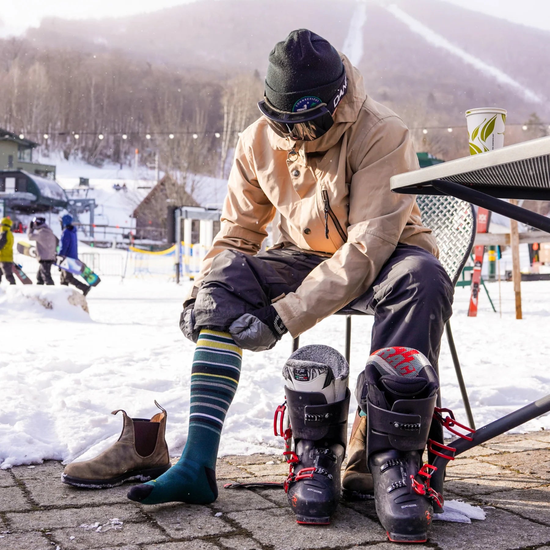 Darn Tough - Snow Snowpack Over-The-Calf Midweight Cushion Men's