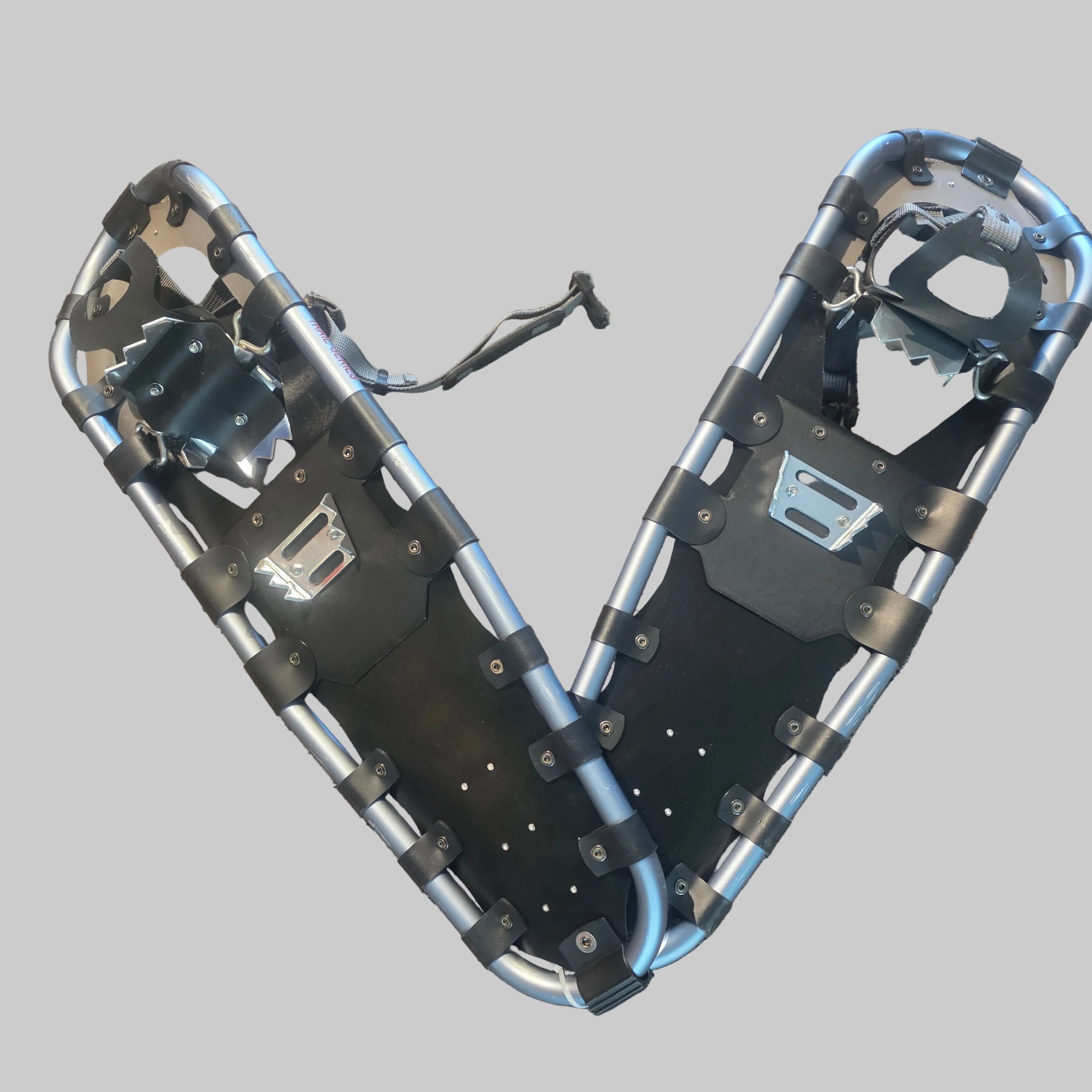 Yukon Charlie’s Kodiak 930 Snowshoes-Used
