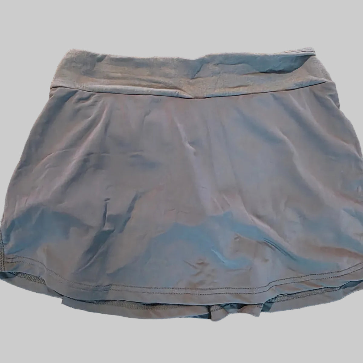FlutterFit Women’s Ruffled Running Skort-Gray-Used