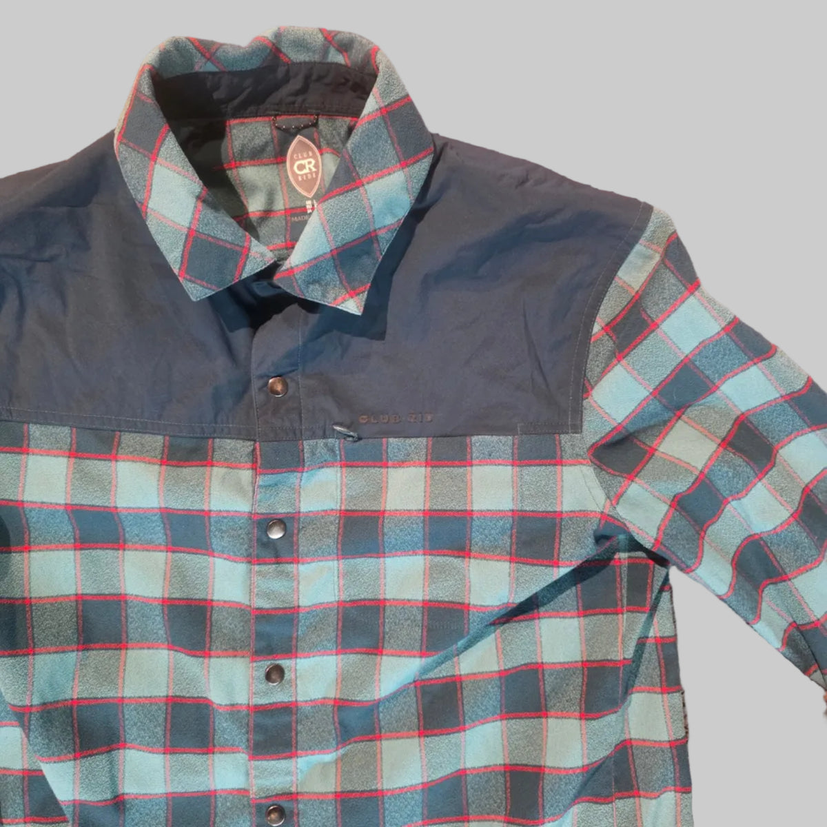 Club Ride Technical Plaid Cycling Flannel – Men’s Large – Used