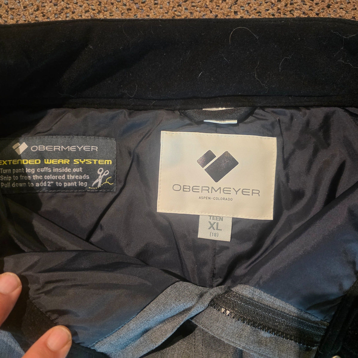 Obermeyer size XL 18 and Extended Wear System label