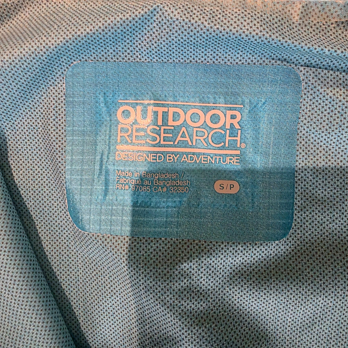 Outdoor Research size small label