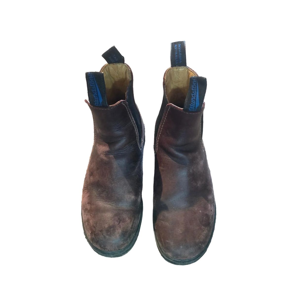 Used brown Blundstone Chelsea boots front view, AU size 3.5