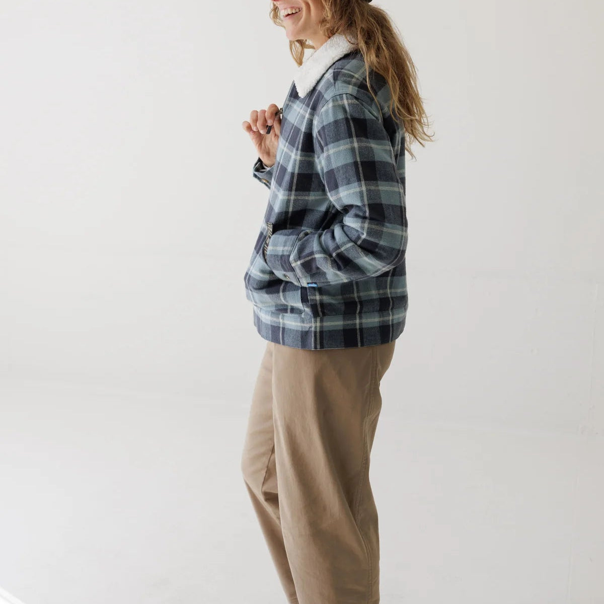 KAVU Women’s Echo Valley Sherpa-Lined Jacket