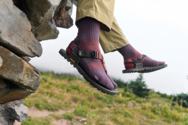 Performance Split-Toe Socks Crew