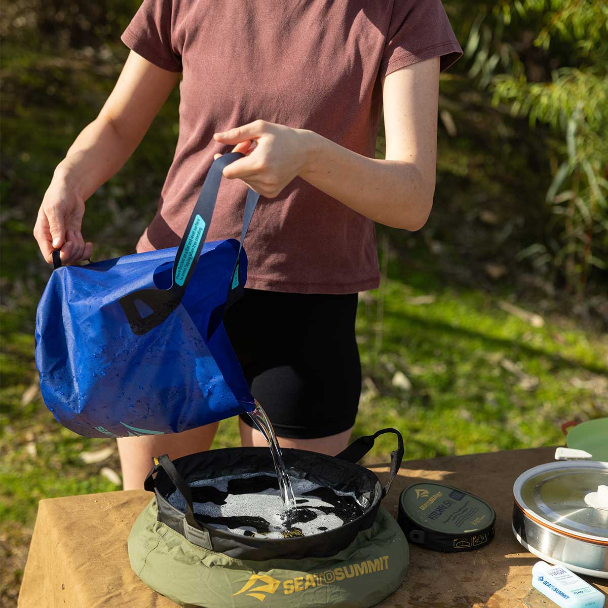Folding Bucket - 10L Surf the Web
