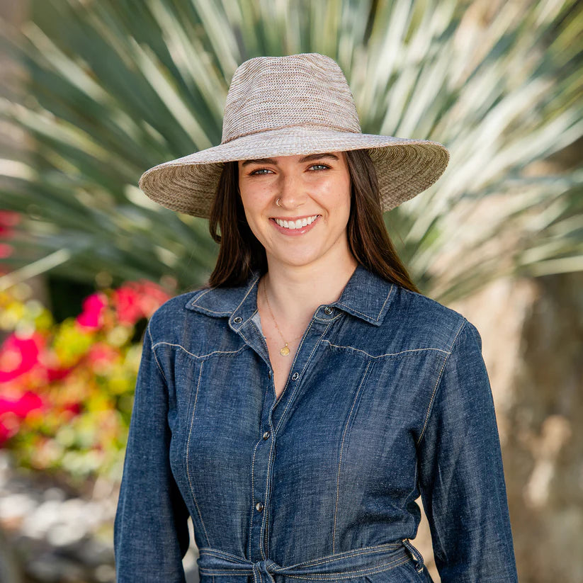 Victoria Fedora Diva Mixed Camel