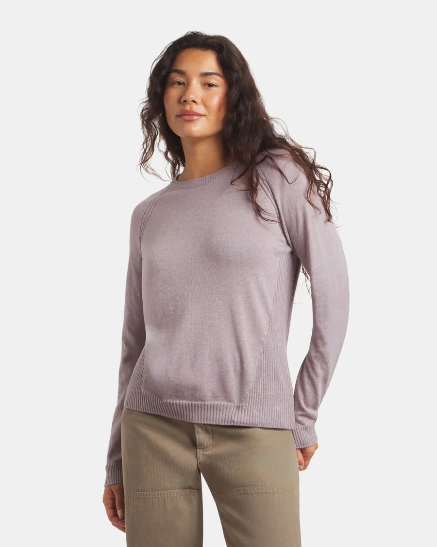PAKA-Women’s Ultralight Crewneck Sweater