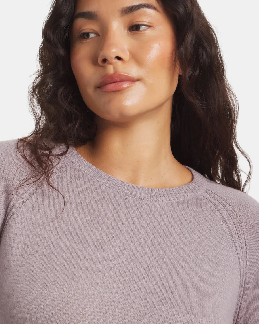 PAKA-Women’s Ultralight Crewneck Sweater